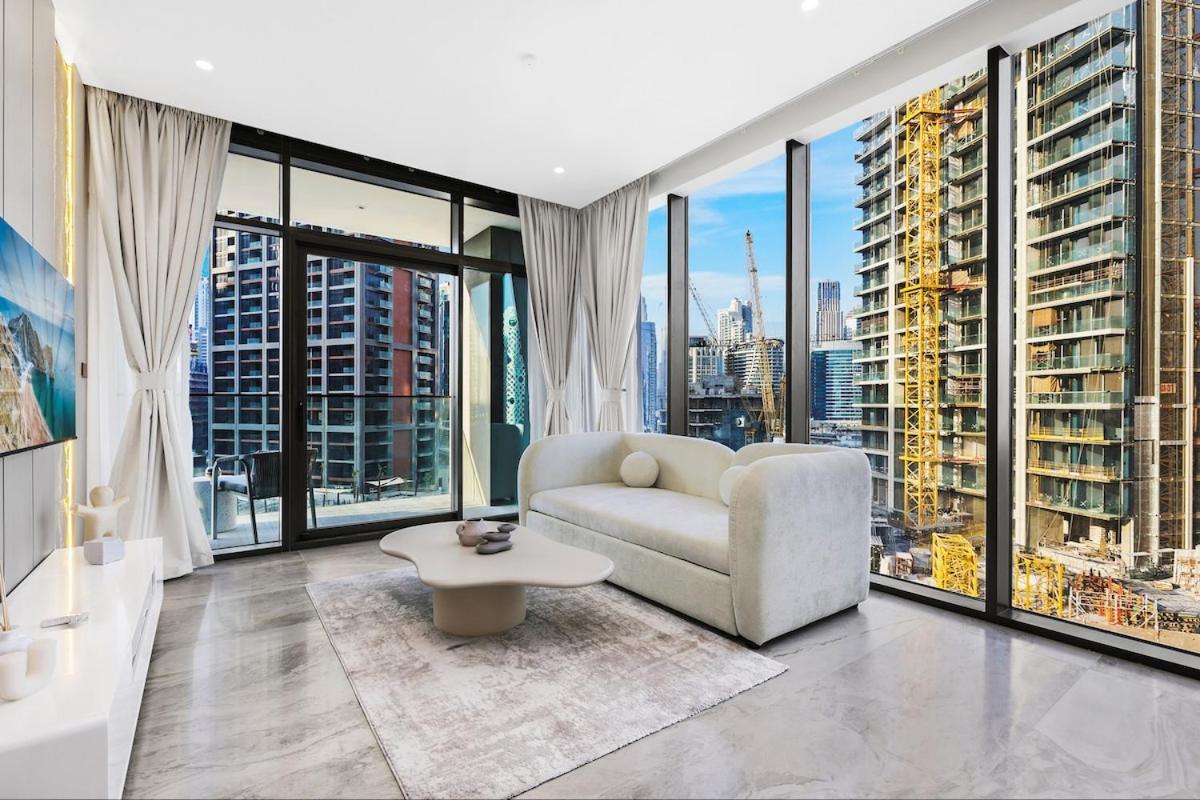 First Class 1br Unobstructed Burj Views